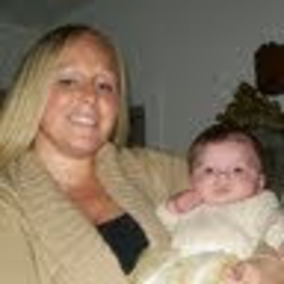 Meet your Posher, Amanda - Picture 1 of 1